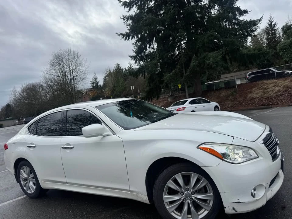 2011 Infiniti M/Q70 4th Gen - Image 3 of 12