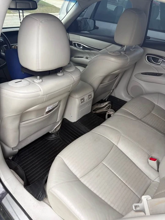 2011 Infiniti M 3rd Gen - Image 3 of 4
