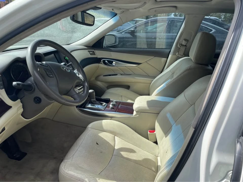 2011 Infiniti M 3rd Gen - Image 10 of 12
