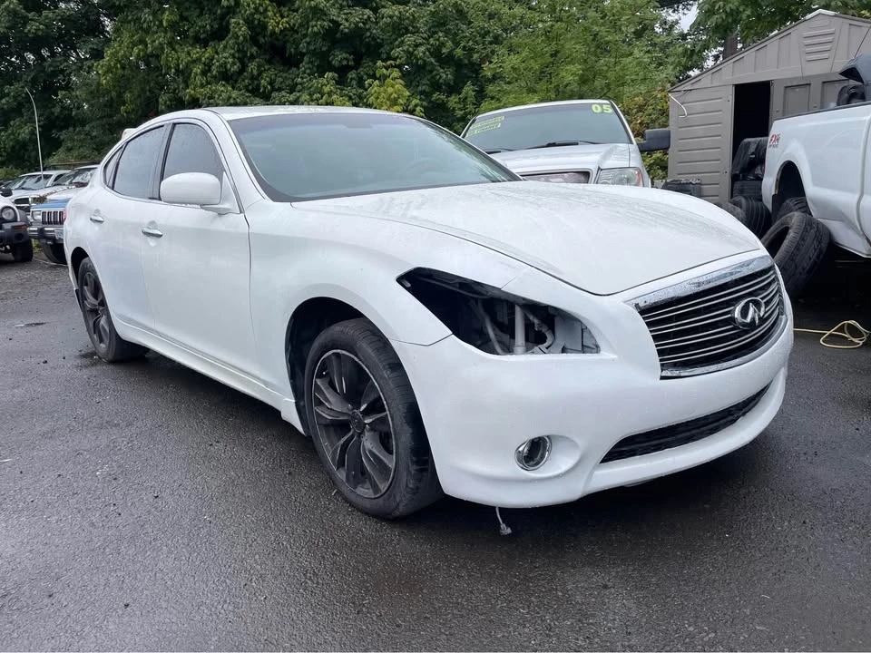 2011 Infiniti M 3rd Gen - Image 4 of 12