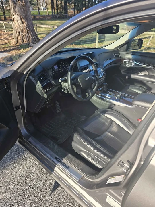 2011 Infiniti M/Q70 4th Gen - Image 11 of 16
