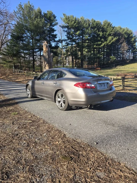 2011 Infiniti M/Q70 4th Gen - Image 8 of 16