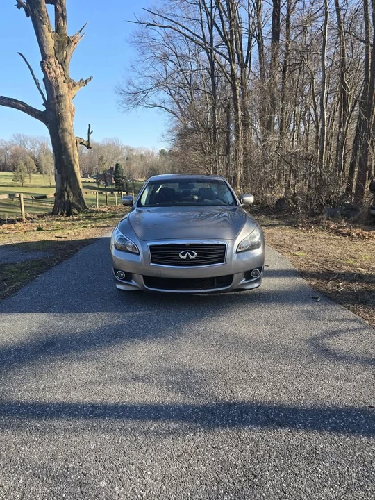 2011 Infiniti M/Q70 4th Gen - Image 2 of 16