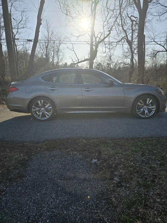 2011 Infiniti M/Q70 4th Gen - Image 4 of 16