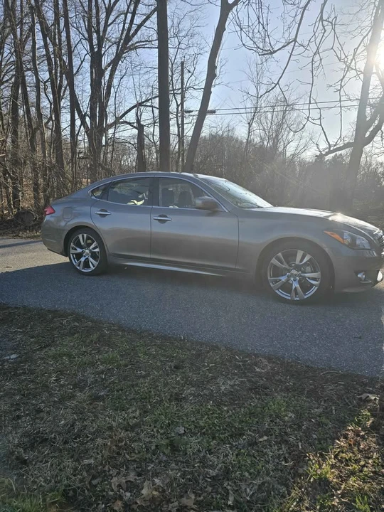 2011 Infiniti M/Q70 4th Gen - Image 3 of 16