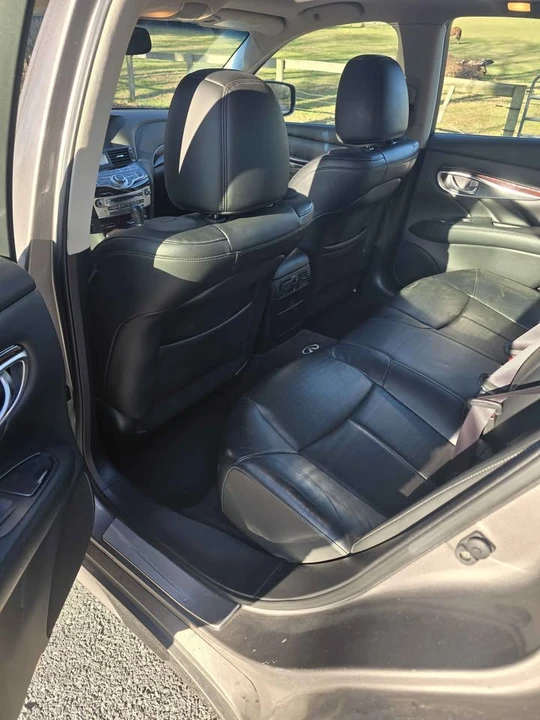 2011 Infiniti M/Q70 4th Gen - Image 14 of 16