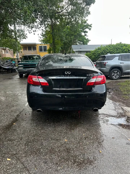 2011 Infiniti M/Q70 4th Gen - Image 6 of 10