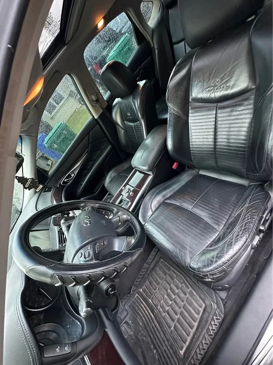 2011 Infiniti M/Q70 4th Gen - Image 8 of 10
