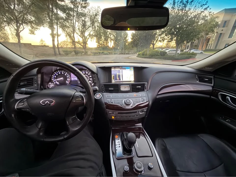2011 Infiniti M/Q70 4th Gen - Image 13 of 15