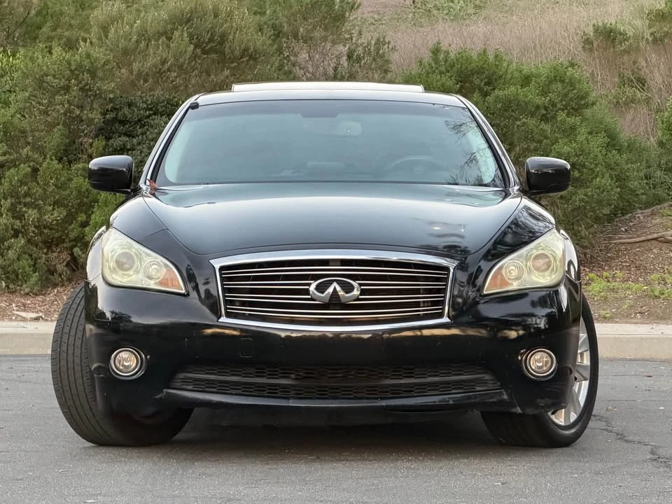 2011 Infiniti M/Q70 4th Gen - Image 2 of 15