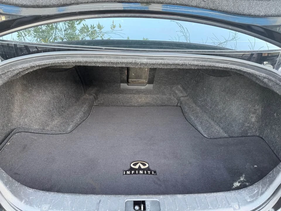 2011 Infiniti M/Q70 4th Gen - Image 14 of 15
