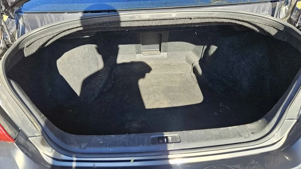 2011 Infiniti M/Q70 4th Gen - Image 12 of 13