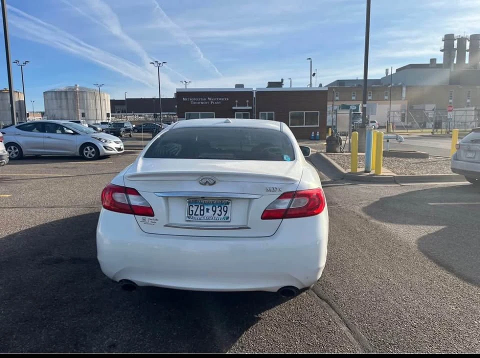 2011 Infiniti M/Q70 4th Gen - Image 3 of 5