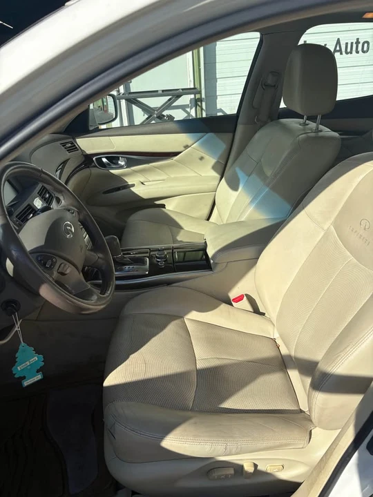 2011 Infiniti M/Q70 4th Gen - Image 6 of 12