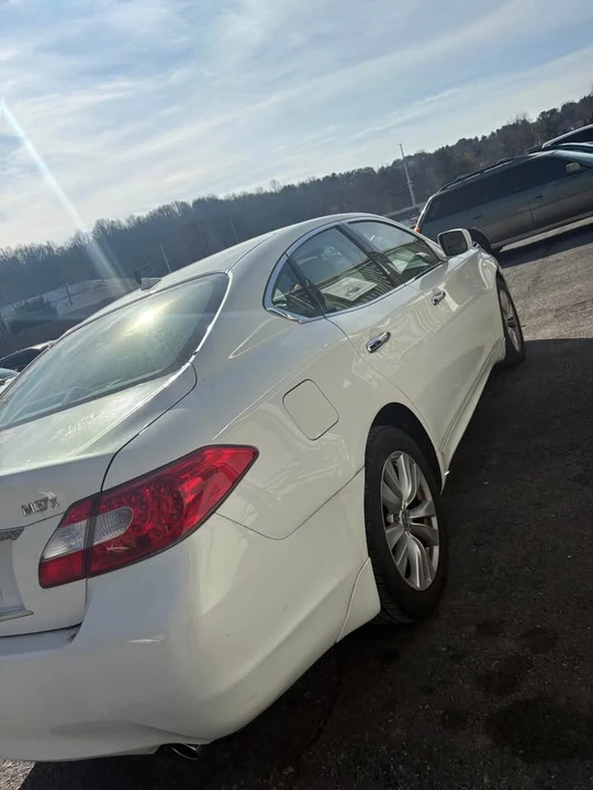 2011 Infiniti M/Q70 4th Gen - Image 4 of 12