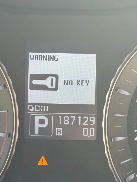 2011 Infiniti M/Q70 4th Gen - Image 12 of 12