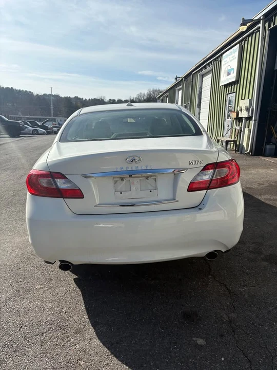 2011 Infiniti M/Q70 4th Gen - Image 5 of 12