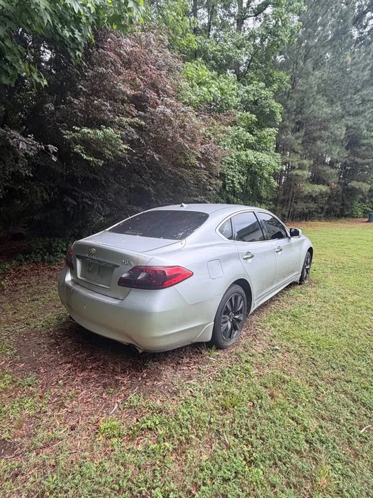 2011 Infiniti M/Q70 4th Gen - Image 3 of 3