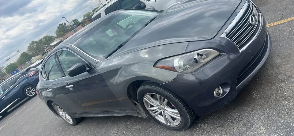 2011 Infiniti M/Q70 4th Gen - Image 3 of 4