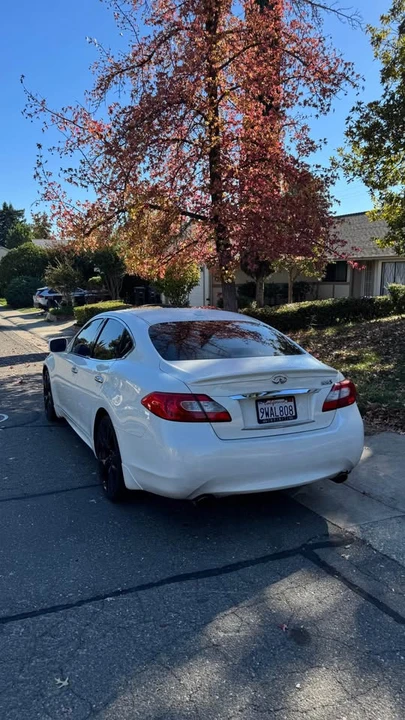 2011 Infiniti M/Q70 4th Gen - Image 2 of 11
