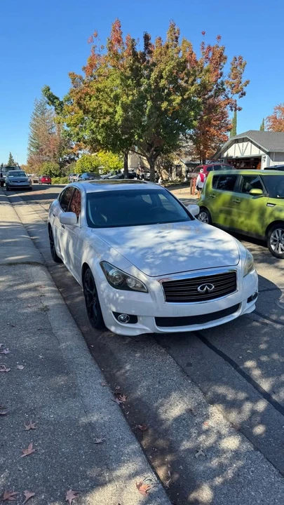 2011 Infiniti M/Q70 4th Gen - Image 4 of 11
