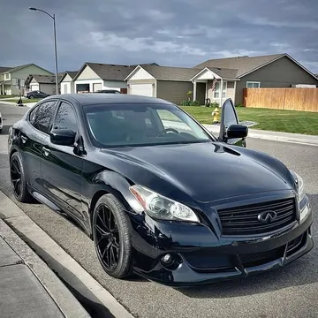 2011 Infiniti M56S