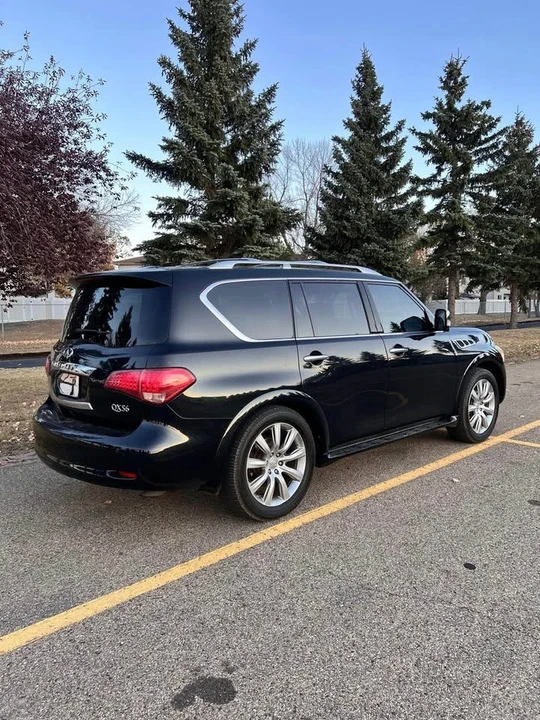 2011 Infiniti QX80 - Image 7 of 16