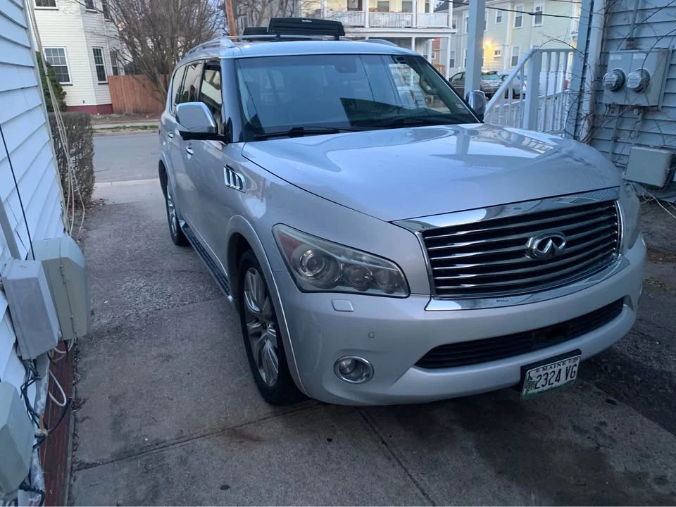 2011 Infiniti QX80 - Image 2 of 6