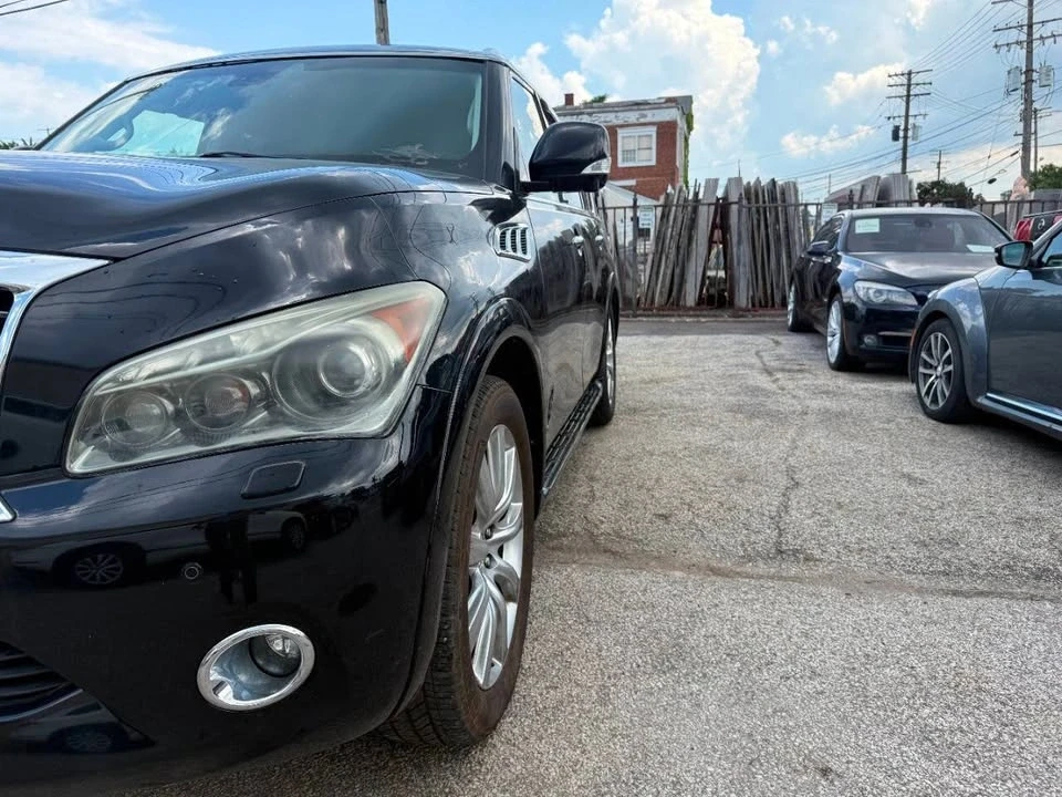 2011 Infiniti QX80 - Image 11 of 20