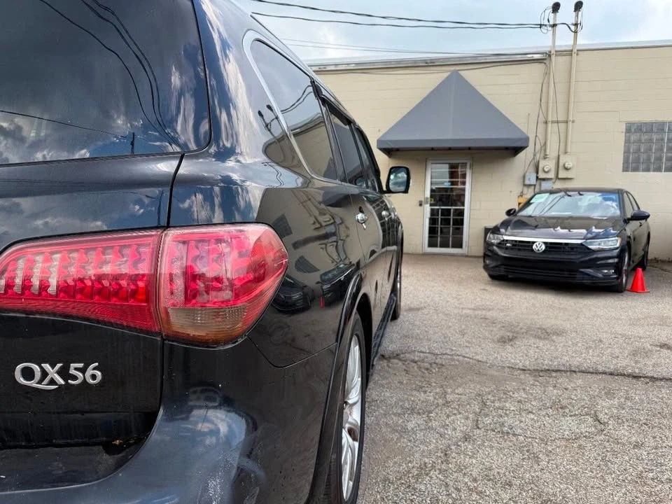 2011 Infiniti QX80 - Image 7 of 20