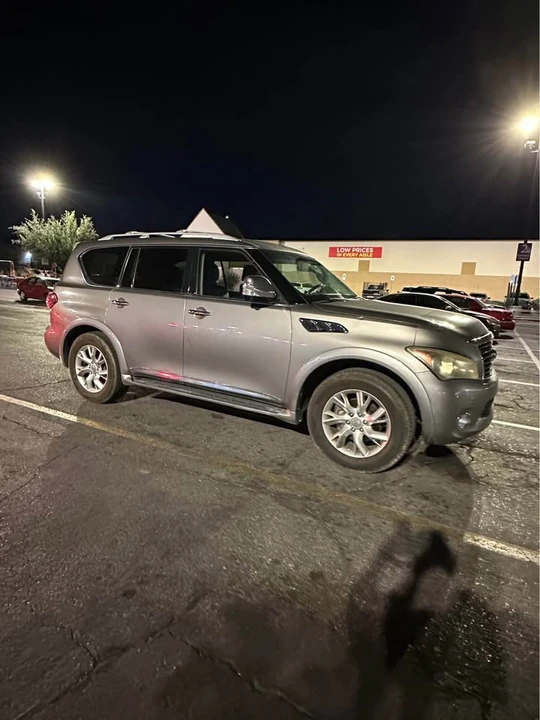 2011 Infiniti QX80 - Image 2 of 8