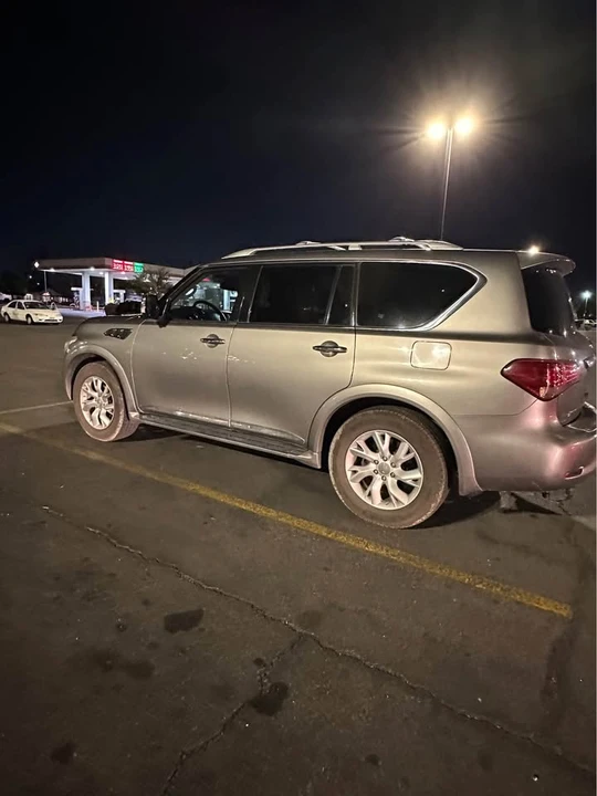 2011 Infiniti QX80 - Image 4 of 8