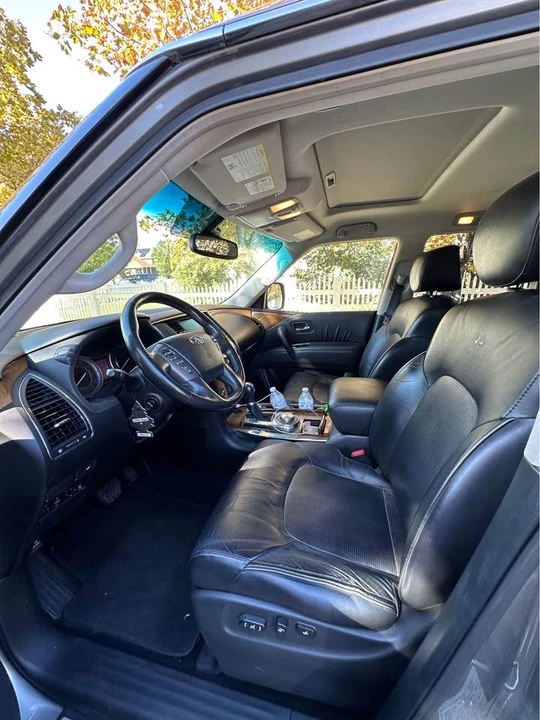 2011 Infiniti QX80 - Image 7 of 8