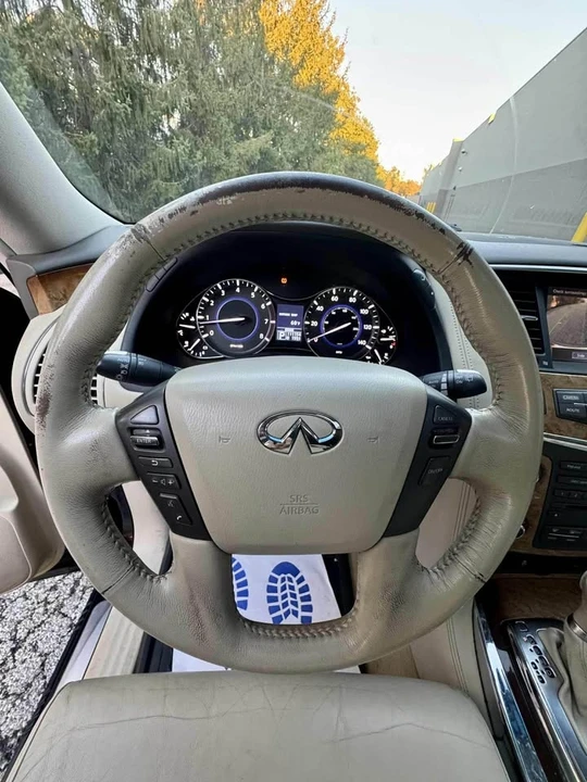 2011 Infiniti QX80 - Image 15 of 16