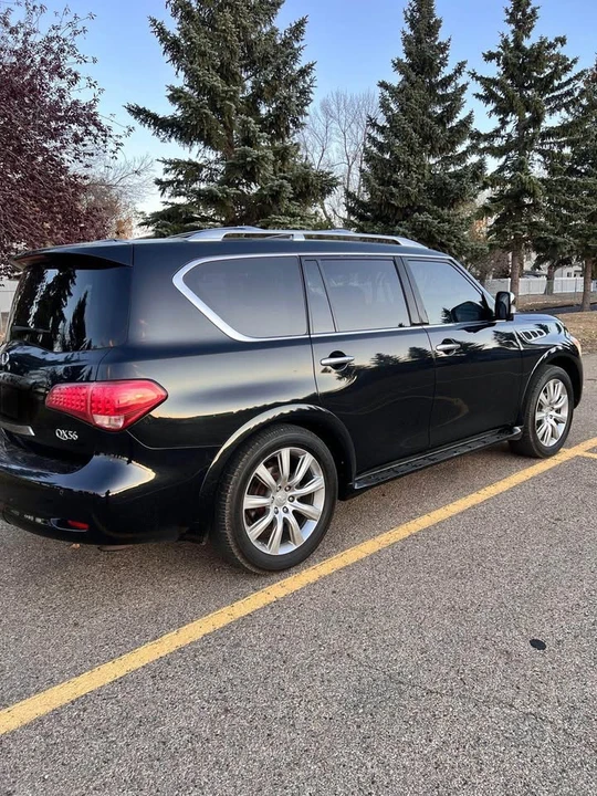 2011 Infiniti QX80 - Image 11 of 14
