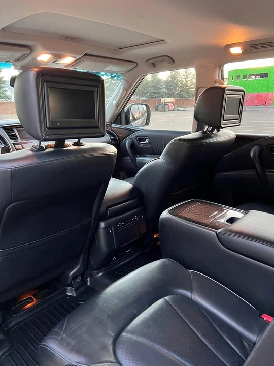 2011 Infiniti QX80 - Image 5 of 14