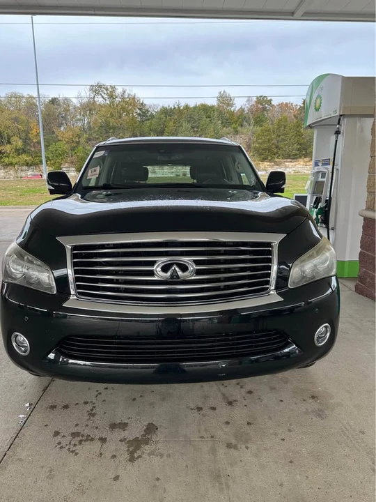 2011 Infiniti QX80 - Image 10 of 11