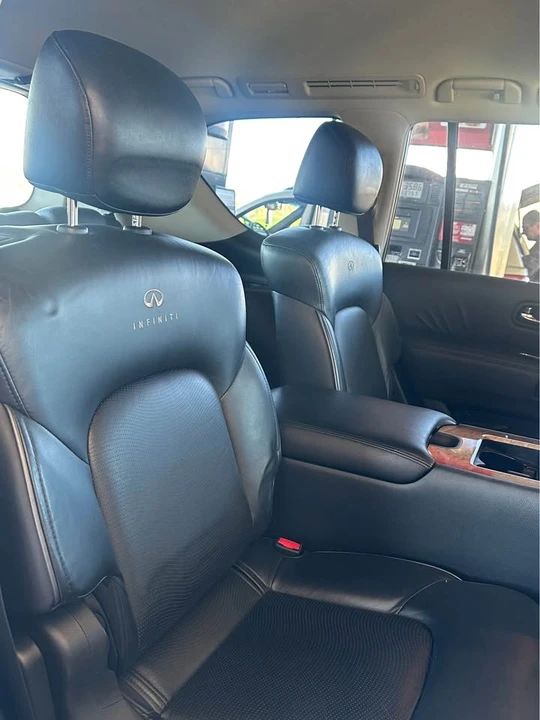 2011 Infiniti QX80 - Image 9 of 12
