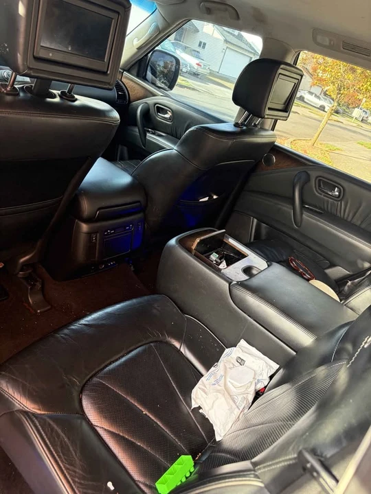 2011 Infiniti QX80 - Image 9 of 9