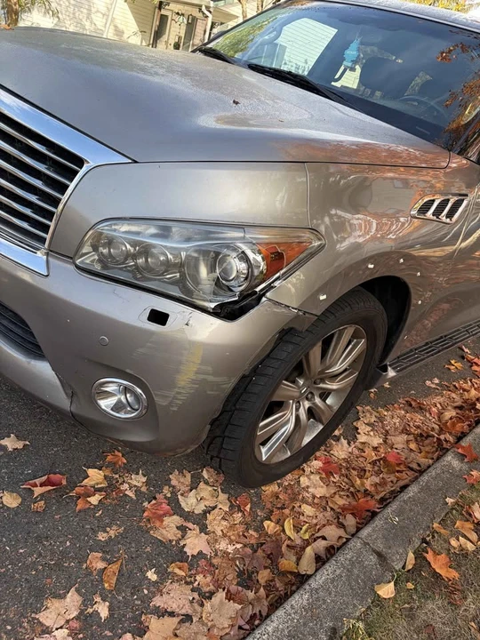 2011 Infiniti QX80 - Image 5 of 9