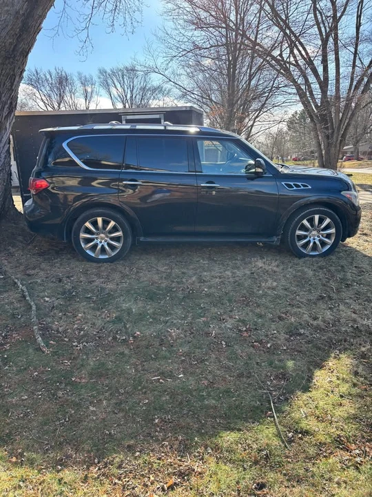 2011 Infiniti QX80 - Image 4 of 6