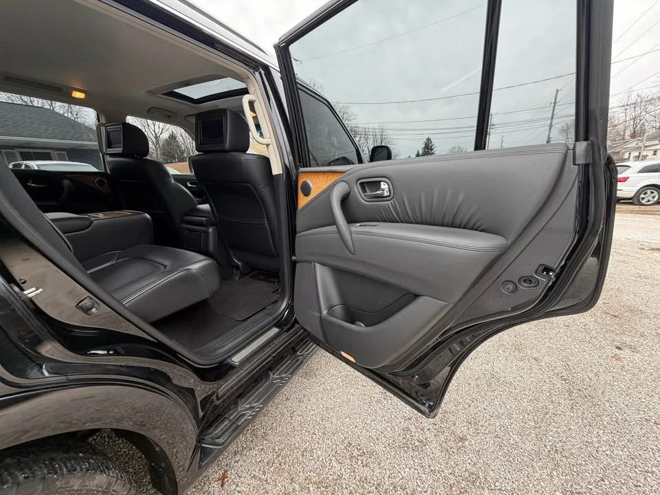 2011 Infiniti QX80 - Image 10 of 20