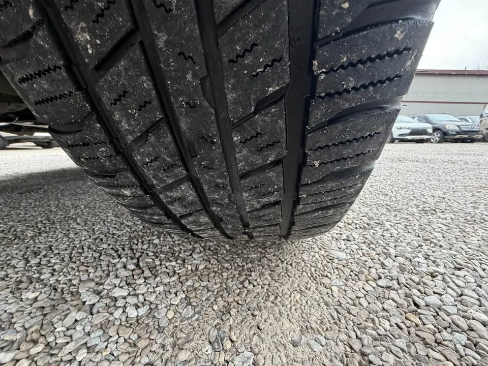 2011 Infiniti QX80 - Image 9 of 20