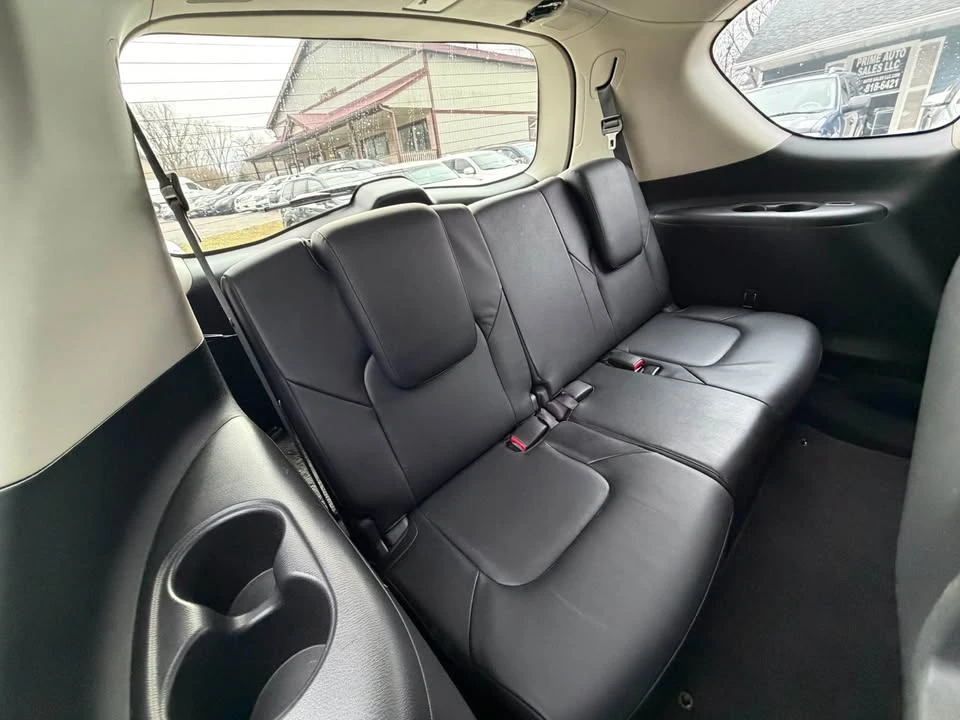 2011 Infiniti QX80 - Image 12 of 20