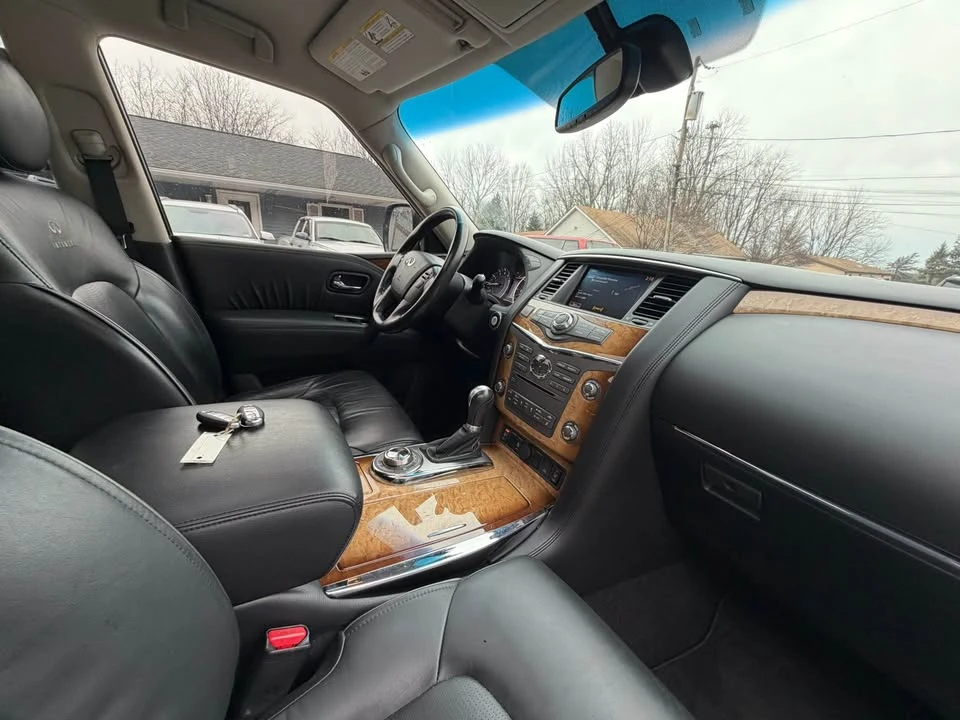 2011 Infiniti QX80 - Image 8 of 20