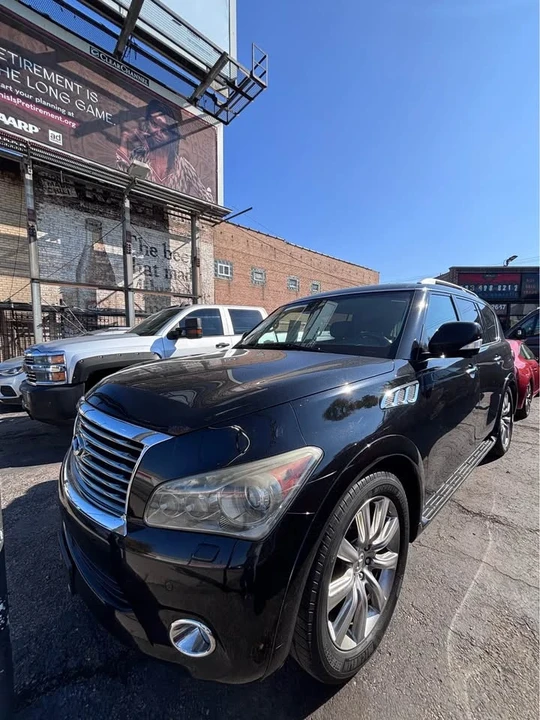 2011 Infiniti QX80 - Image 4 of 4