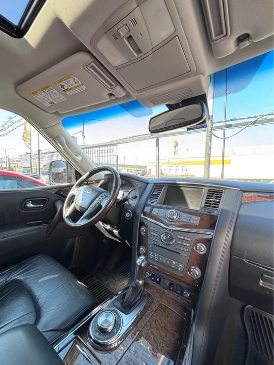 2011 Infiniti QX80 - Image 2 of 4