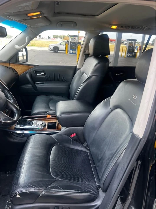 2011 Infiniti QX80 - Image 8 of 10