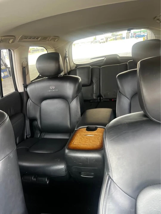 2011 Infiniti QX80 - Image 7 of 10