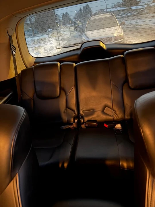 2011 Infiniti QX80 - Image 11 of 15